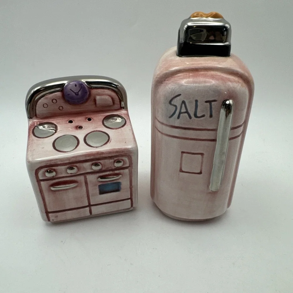 RUSS Jerry Berta Diner Collection Salt And Pepper Shakers New In‎ Box
